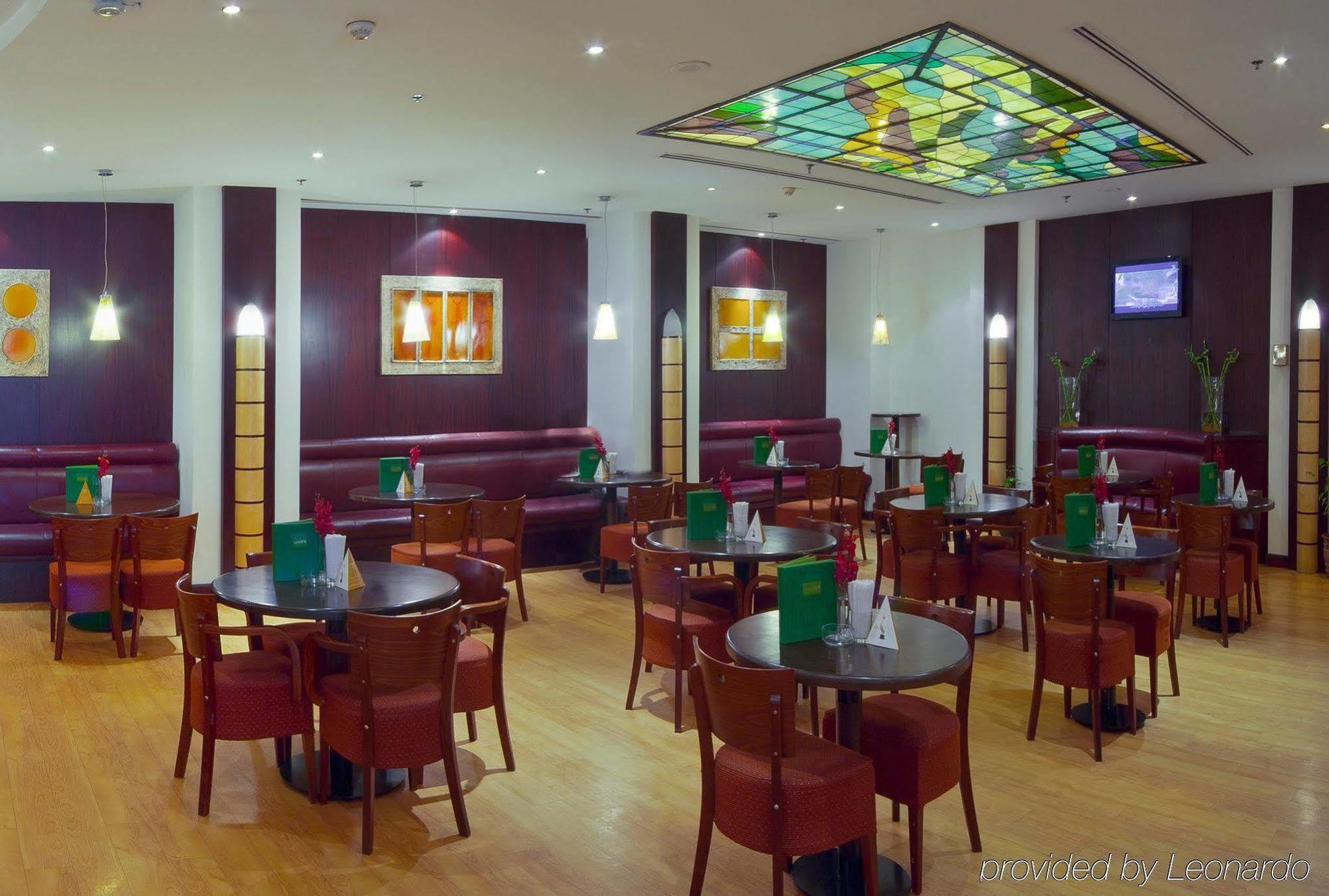 Holiday Inn Al Salam Yidda Restaurante foto